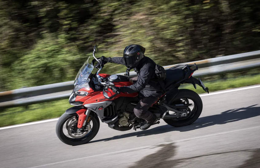 Ducati Multistrada V4 S